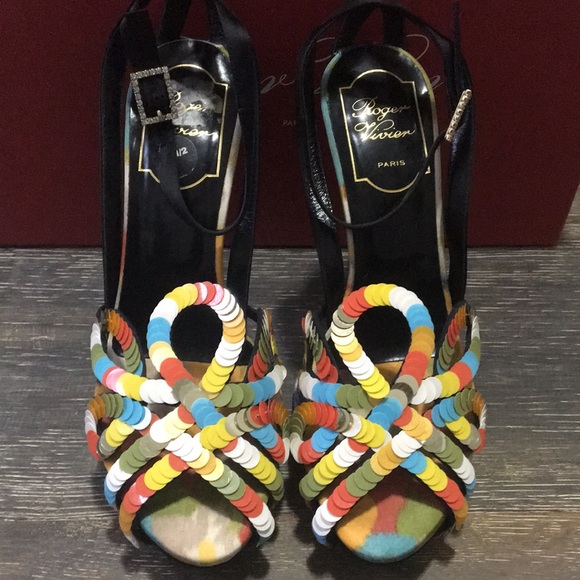 Roger Vivier  sand balmoral heels 👠 - Picture 6 of 11